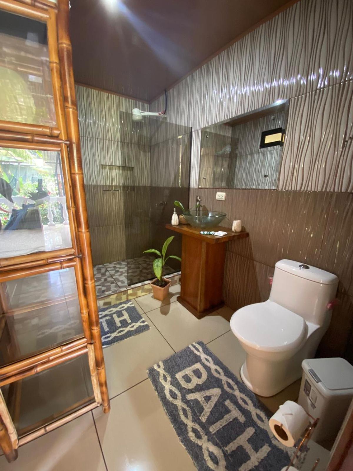 Frias Home Tortuguero Exterior foto